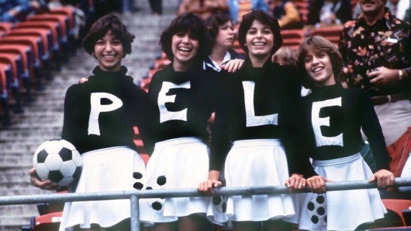 أسرار “بيليه” شاعر العشب الأخضر!