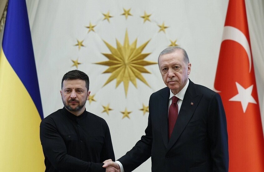 تركيا.. بدء محادثات أردوغان مع زيلينسكي في أنقرة