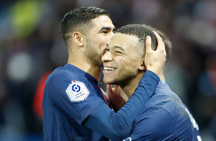 “أحسنت يا ملك!”.. رسالة مؤثرة من مبابي إلى حكيمي بعد تتويجه بالأفضل في إفريقيا