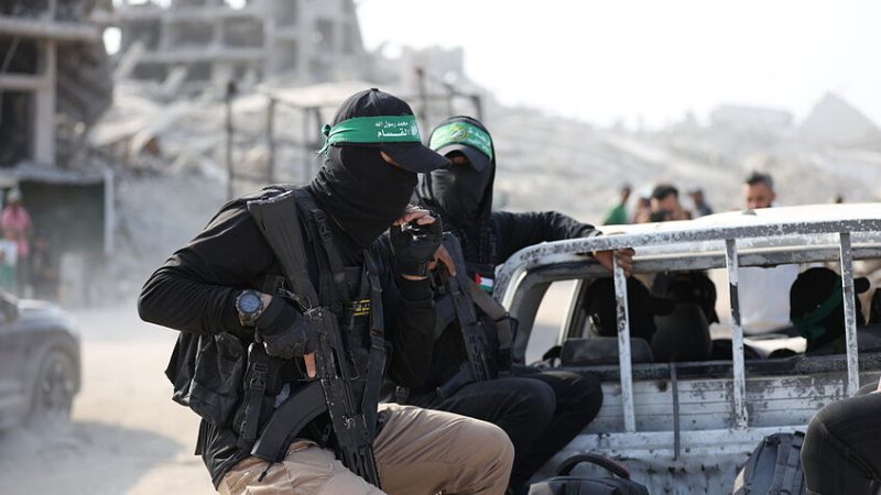 الجيش الإسرائيلي: وثائق تكشف استخدام “حماس” أموال جمعيات خيرية لتمويل أنشطتها العسكرية في غزة