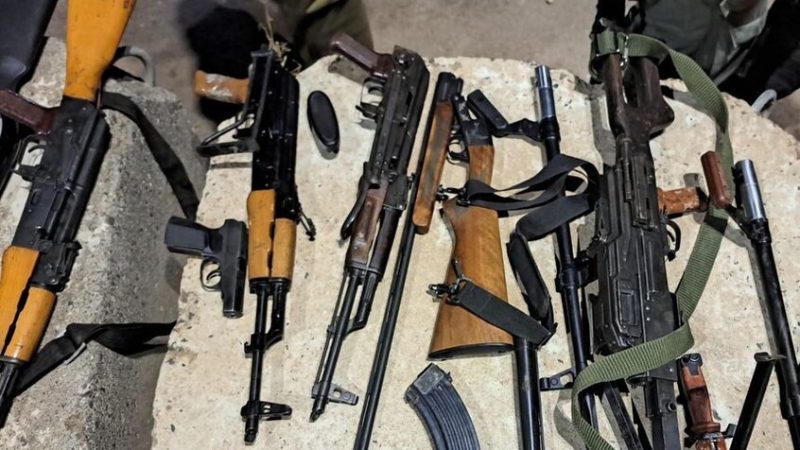 إسرائيل.. تقديم لائحة اتهام ضد متورطين في تهريب أسلحة من سوريا