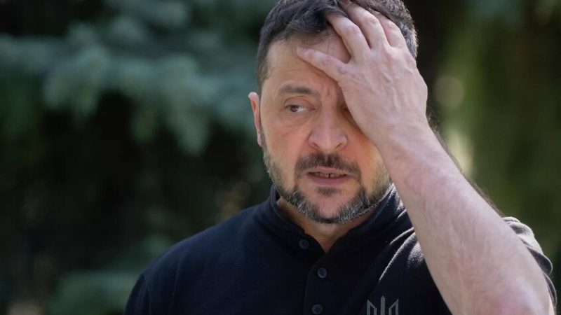 بلومبرغ: خطة السلام الأمريكية لتسوية النزاع في أوكرانيا تهدد زيلينسكي بالإذلال