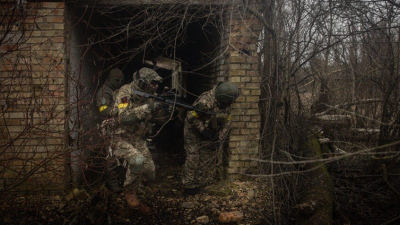 مصادر أمنية روسية: القضاء على 3000 جندي أوكراني وتدمير 891 قطعة عسكرية في كوبيانسك