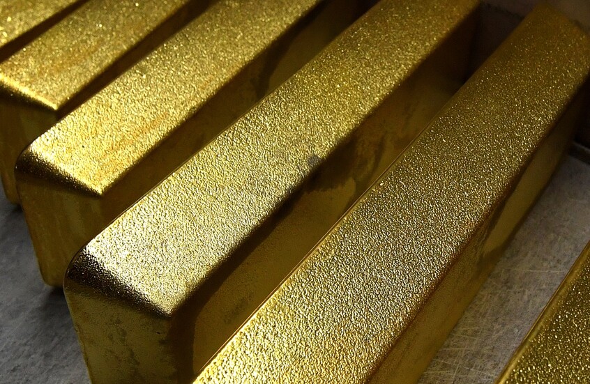 انخفاض أسعار الذهب متأثرة بتقرير أمريكي
