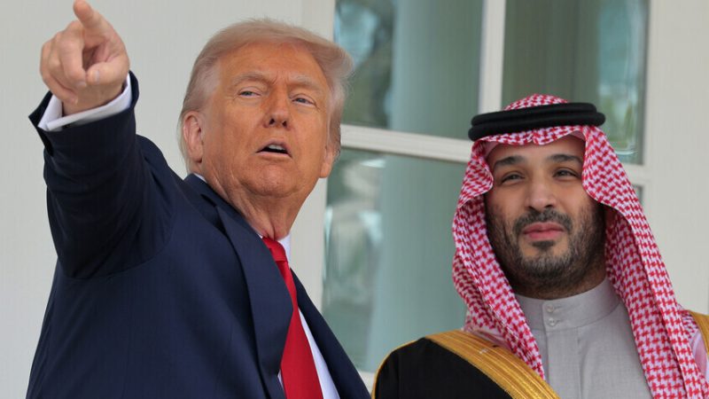 أكاديمي إسرائيلي يقارن بين موقفي الإمارات والسعودية من التطبيع ويحذر من مصر وتركيا