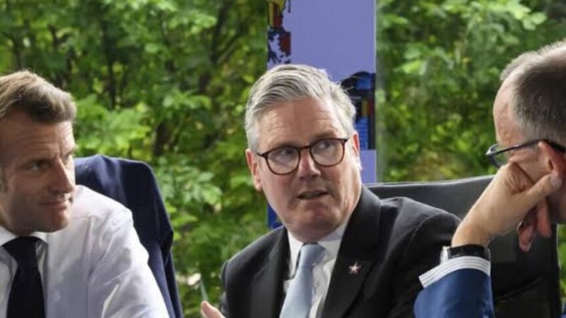 برلين: ميرتس وماكرون وستارمر هاتفوا زيلينسكي