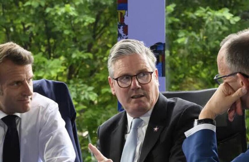 برلين: ميرتس وماكرون وستارمر هاتفوا زيلينسكي