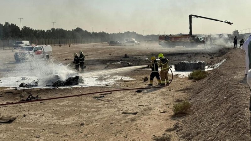 معرض دبي للطيران يستأنف عروضه بعد تحطم المقاتلة الهندية