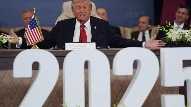 “سي إن إن”: الولايات المتحدة تسعى لدور أكبر لوسطاء غزة في التسوية الأوكرانية