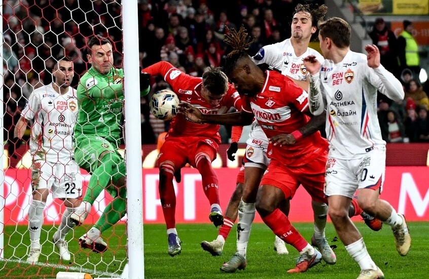 شاهد.. هدف من ركلة ركنية مباشرة يحسم “ديربي” موسكو