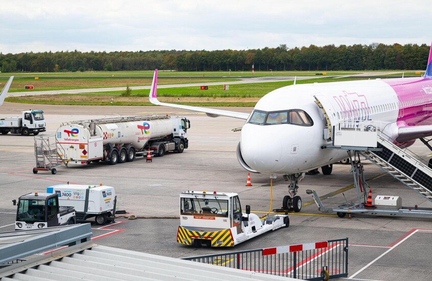 تعليق عمل مطار آيندهوفن في هولندا بسبب مسيرات مجهولة