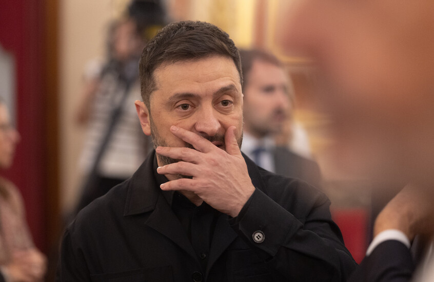 “الحل الوحيد لإنهاء النزاع”.. برلمان أوكراني يطالب باعتقال زيلينسكي