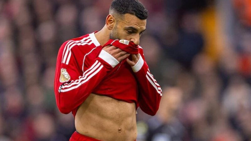 رغم الخسارة.. ردود جماهير ليفربول على أداء محمد صلاح أمام نوتينغهام (صور)