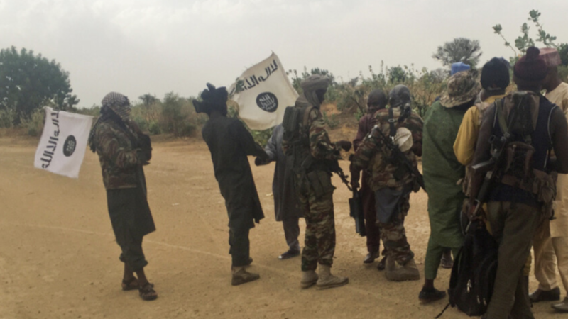 هروب 50 تلميذا من بين 303 مختطفين في نيجيريا وعودتهم إلى أسرهم