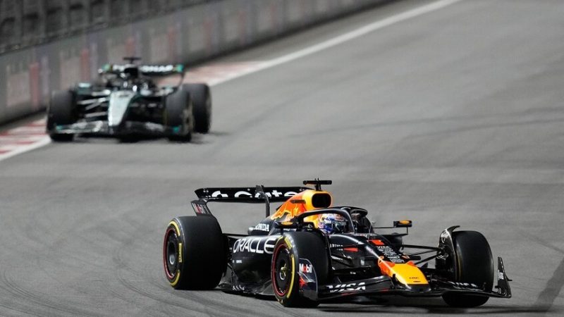 شاهد.. فيرستابن يفوز بسباق لاس فيغاس ونوريس يقترب من اللقب