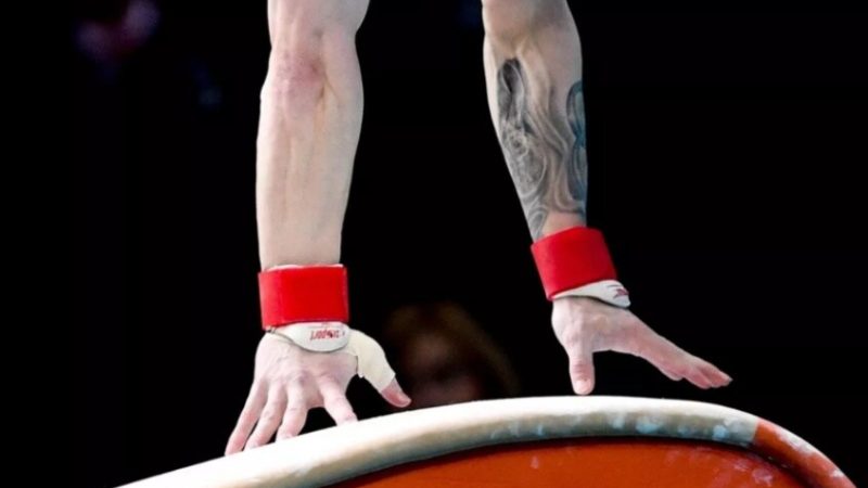 ذهبية جديدة لروسيا.. دوخنو يكتب التاريخ بذهبيتين في بطولة العالم بالجمباز