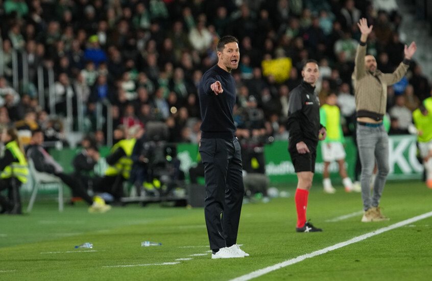 ألونسو يتحدث عن اللحظة التي “أوجعته” خلال تعثر ريال مدريد أمام إلتشي