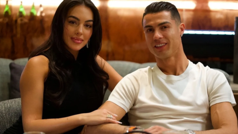 كسر التقاليد.. رونالدو وجورجينا يختاران مكان إقامة حفل زفافهما الخاص