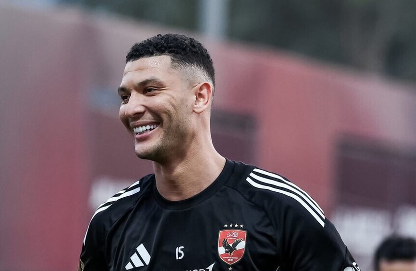 الأهلي المصري يحدد سعر بيع أشرف داري.. وأزمة جديدة تواجه تسويقه