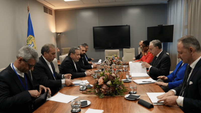 عراقجي يذكر بسلاح صدام حسين الكيميائي