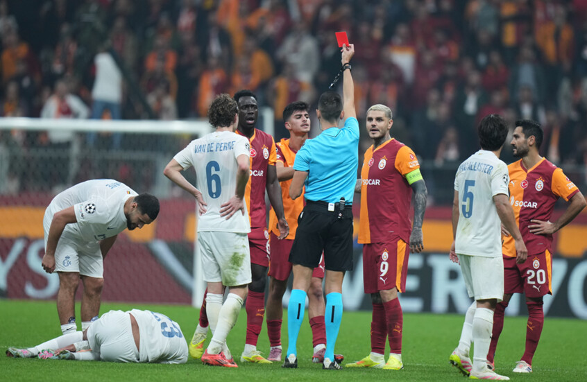 غلطة سراي يتلقى هزيمة مفاجئة على أرضه في دوري أبطال أوروبا