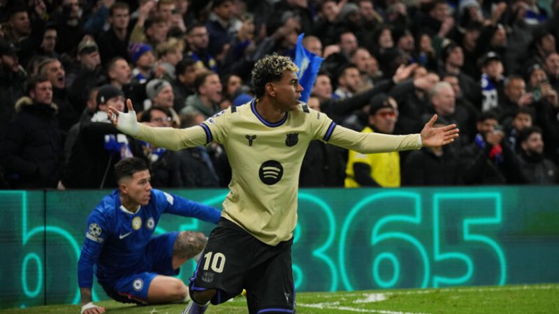 برشلونة يتكبد خسارة ثقيلة في دوري أبطال أوروبا