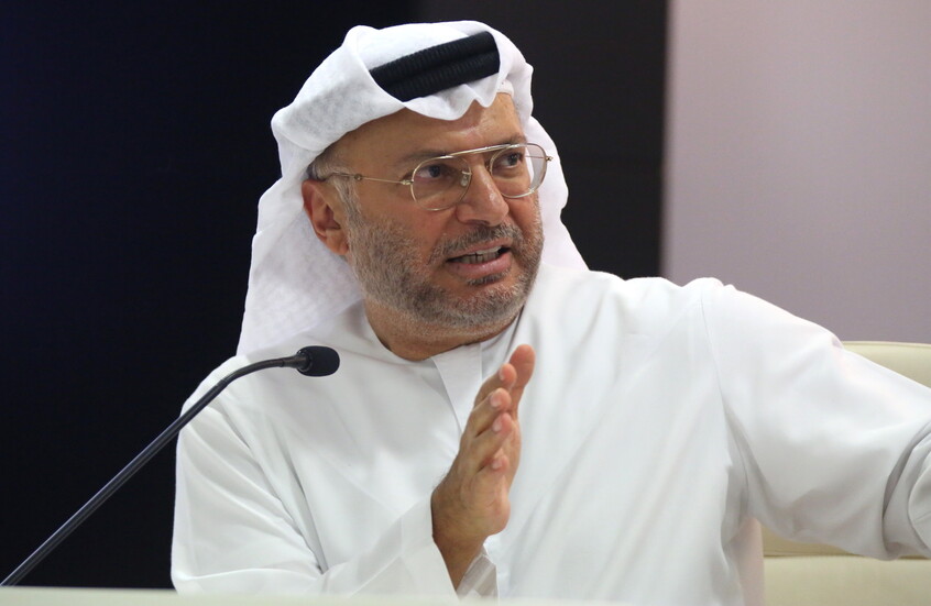 أنور قرقاش يعلق على  قرار ترامب تصنيف بعض فروع “الإخوان المسلمين” كمنظمات “إرهابية”