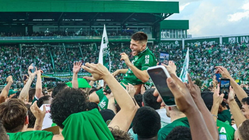 بعد 9 أعوام على فاجعة مصرع معظم لاعبيه.. شابيكوينسي يحيي ذكرى ضحاياه بالصعود لدوري النخبة