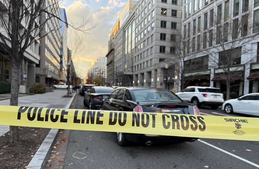 سيناتورة أمريكية تدعو إلى فحص جميع الأفغان الواصلين إلى الولايات المتحدة في عهد بايدن