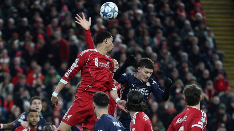 كارثة فان دايك أمام آيندهوفن.. واين روني يجد مادة للسخرية