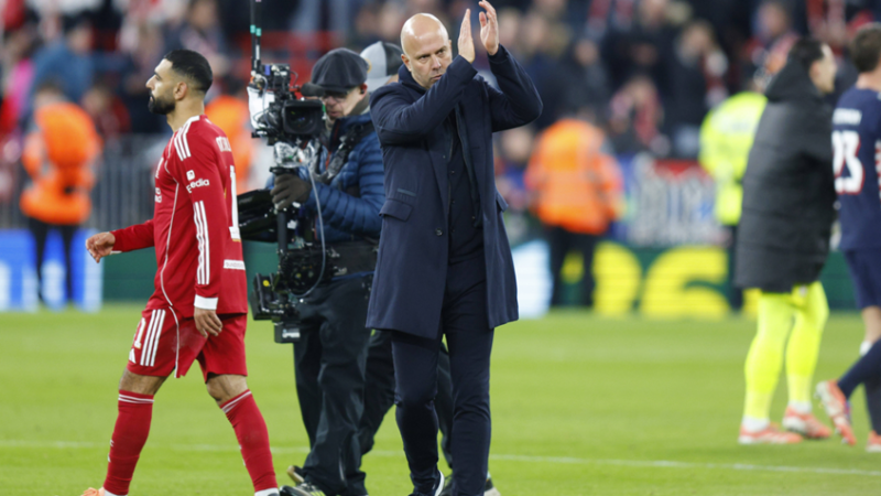 سلوت يطلق تصريحا مفاجئا بعد الخسارة الثقيلة لليفربول أمام أيندهوفن