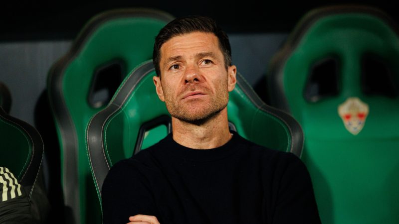 اسم مفاجئ يتصدر قائمة المرشحين لخلافة أرني سلوت في تدريب ليفربول