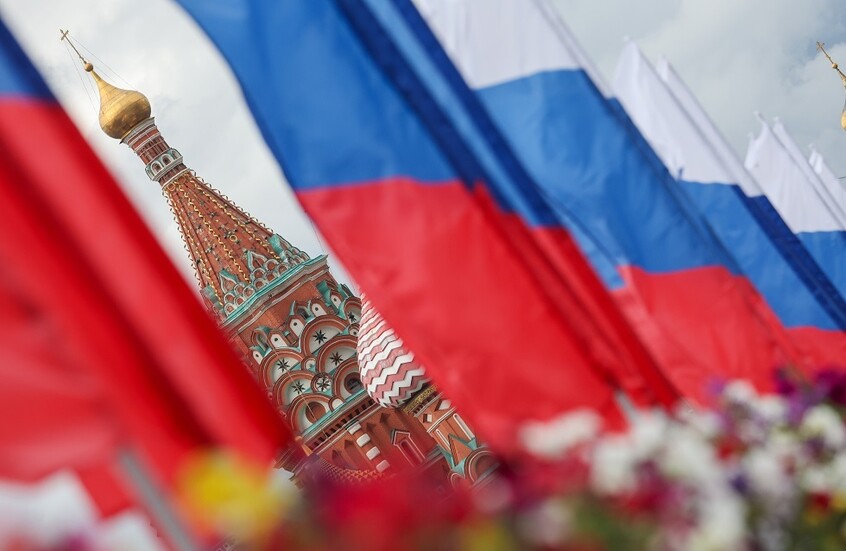 خبير أمريكي: الدول الغربية تسعى لتفكيك روسيا إلى دويلات صغيرة لاستغلال مواردها