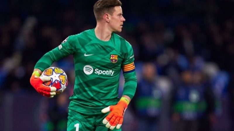 آخر تطورات إصابة تير شتيغن ومصيره مع برشلونة