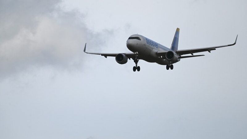 “إيرباص” تصدر أوامر استدعاء 6000 طائرة من طراز “A320”.. ما السبب؟