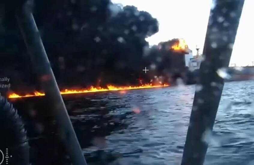 “عملية للمخابرات والبحرية الأوكرانيتين”.. نشر فيديو لاستهداف ناقلتي نفط بزوارق مسيرة في البحر الأسود