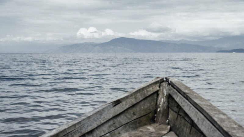 غرق أكثر من 20 شخصا وفقدان آخرين إثر انقلاب قارب شمال غربي الكونغو الديمقراطية