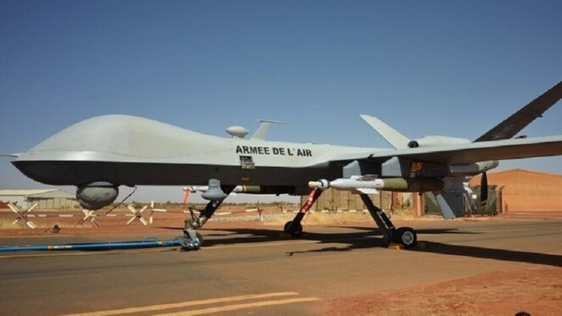 اليمن.. مقتل قيادي من تنظيم “القاعدة” في قصف مسيرة جوية أمريكية