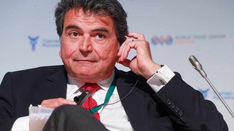 مسؤول فرنسي سابق: روسيا زعيمة عالم ما بعد الغرب.. ننكر هزيمتنا في أوكرانيا وسندفع ثمن التهور