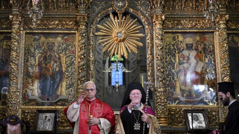 تركيا.. خلافات بشأن “أجندة” زيارة البابا ليو الرابع عشر