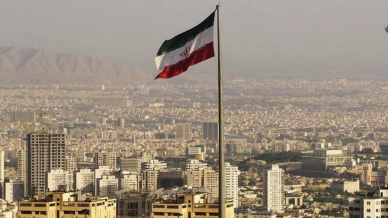 طهران ثالث أكثر مدن العالم تلوثا ومؤشر جودة الهواء يقفز إلى 196