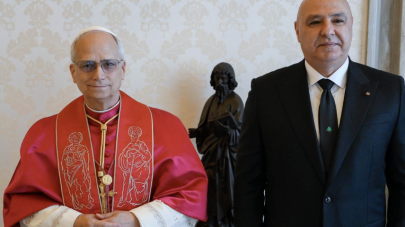 الرئيس عون يرحب بالبابا ليو الرابع عشر في لبنان: وطن السلام والتعددية