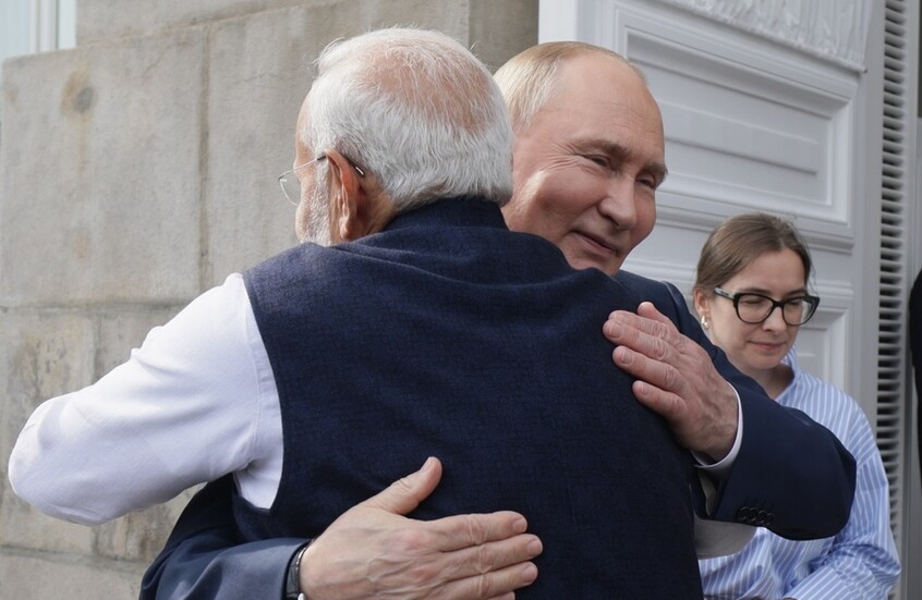 بلومبرغ تكشف طلبا تقدم به العسكريون الهنود قبيل زيارة بوتين