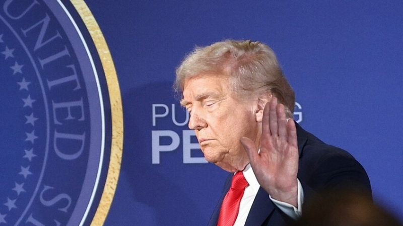 ترامب يدعو إلى عدم التصويت لصالح مرشحة للكونغرس لسبب غريب!