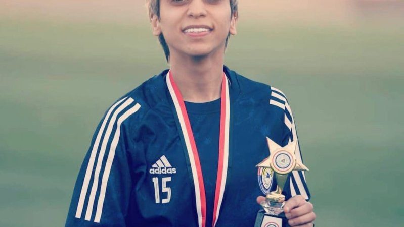 من زقاق اللعب إلى قلب الوسط .. طيبة سليم حكاية القميص الوطني ودرسُ الرياضة النسوية