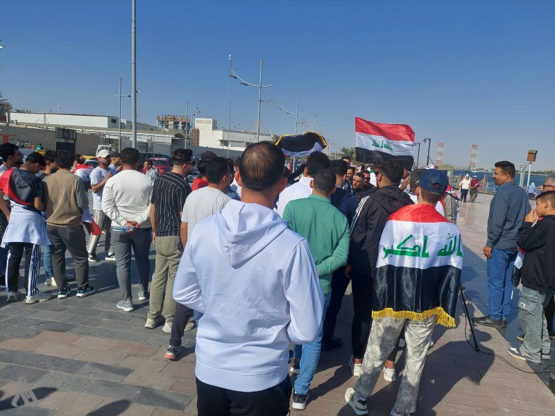 بالصور : بدء توافد الجماهير العراقية الى ملعب البصرة الدولي