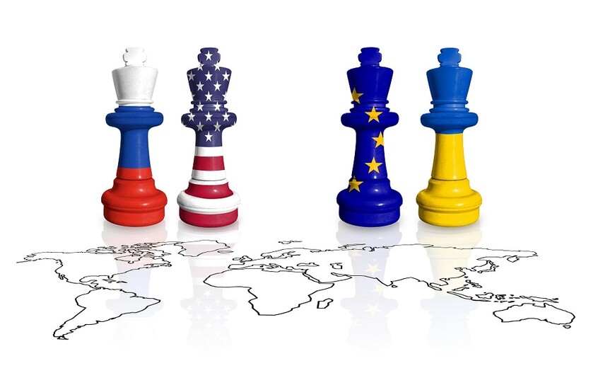 “بوليتيكو” تسلط الضوء على الموقف الأمريكي من استخدام الأصول الروسية المجمدة