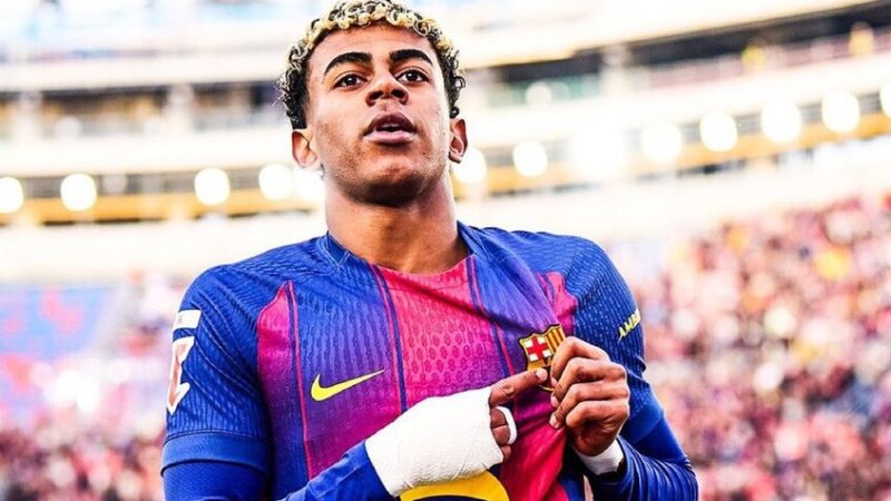 تصريحات جريئة للامين جمال: أحب أن أكون نجما.. ولا أريد أن أكون ميسي (فيديو)