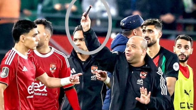 كاف يضرب بقبضة حديدية بعد أحداث مباراة الأهلي المصري في المغرب