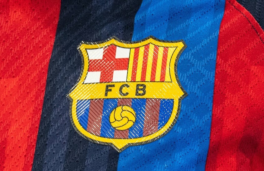 “موهبة” الأهلي المصري يقترب من برشلونة